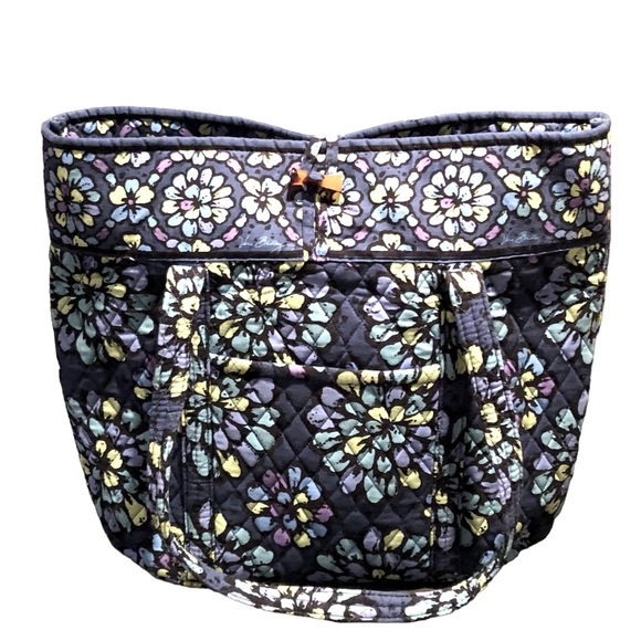Vera Bradley Handbags - Vera Bradley overnight bag